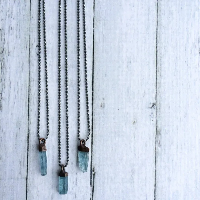 Necklaces HAWKHOUSE Raw Aquamarine Pendant