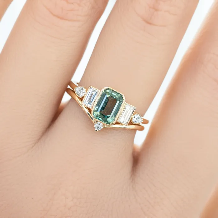 Rings Envero Jewelry Edith Ring 143139ct Light Green Madagascar Sapphire 14K Yellow Gold One of a kind