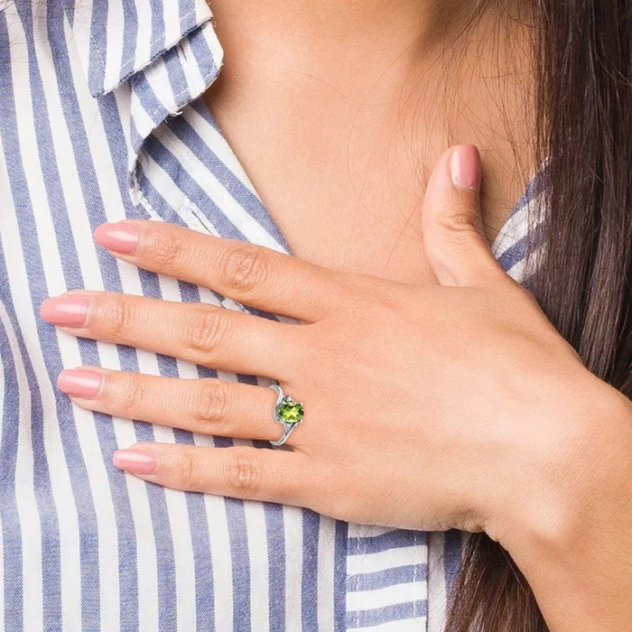 Rings Goldia 14k White Gold 8x6mm Oval Peridot AA Diamond ring
